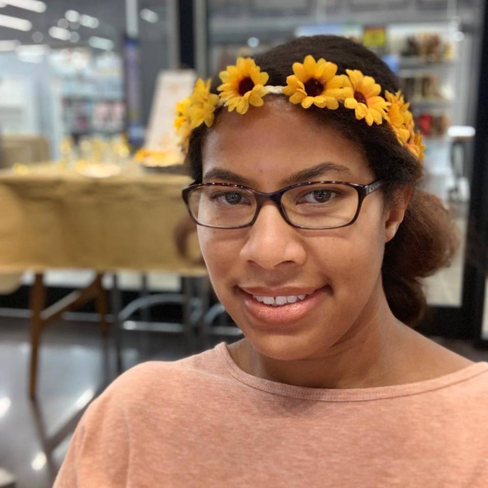 Meet your Posher, Genise